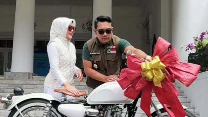 mengungkap-koleksi-mobil-ridwan-kamil-yang-diam-diam-sudah-disita-kpk_d54abfc.jpg