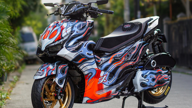 mewah-banget-modifikasi-yamaha-aerox-alpha-yang-terinspirasi-dari-helm-arai_f721cd7.jpg