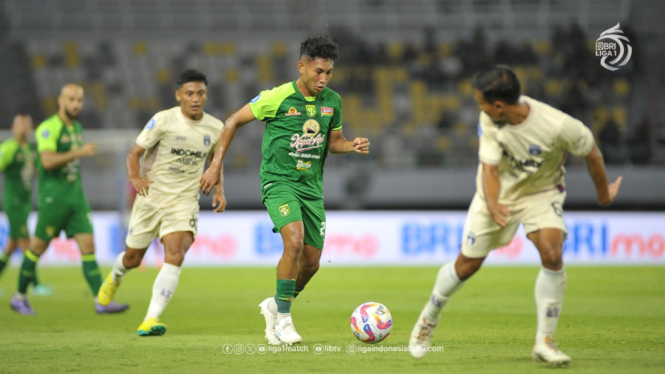 miskin-gol-jadi-penyebab-persebaya-merosot-di-klasemen_46bee40.jpg