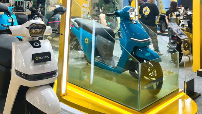 motor-listrik-buatan-banten-unjuk-gigi-di-pevs-2025_7058d07.jpg
