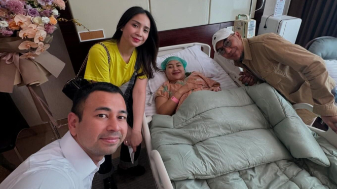 mpok-alpa-melahirkan-bayi-kembar-diberi-nama-raffi-ahmad-dan-raffa-ahmad_9ed17ae.jpg