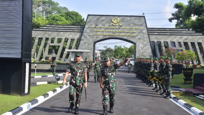 persiapan-sambut-presiden-prancis-panglima-tinjau-sarana-dan-prasarana-akmil-magelang_641d9da.jpg