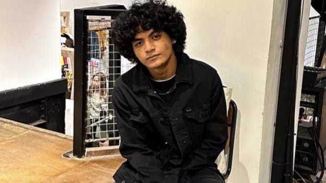 profil-vadel-badjideh-pacar-lolly-yang-dilaporkan-nikita-mirzani-ke-polisi_a149b7e.jpg