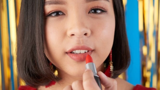 rekomendasi-5-lipstik-untuk-kuning-langsat-agar-terlihat-fresh-dan-menawan_f148047.jpg