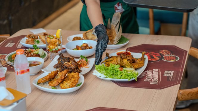 restoran-dengan-masakan-ala-rumahan-kian-digemari-ini-alasannya_ce215ad.jpg