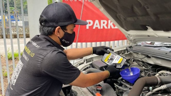 setelah-perjalanan-jauh-mobil-perlu-mendapatkan-ini-selain-ganti-oli-mesin_77ac36d.jpg