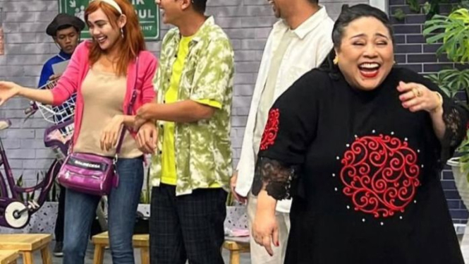 sisa-uang-di-atmnya-bikin-melongo-nunung-harus-gadaikan-sertifikat-rumah-dan-mobil_cb47af8.jpg