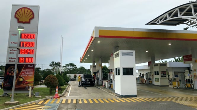 spbu-shell-kehabisan-bbm_fd9d245.jpg