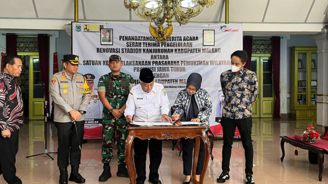 stadion-kanjuruhan-diserahkan-ke-pemkab-malang-usai-renovasi-rp357-miliar_f135c1a.jpg