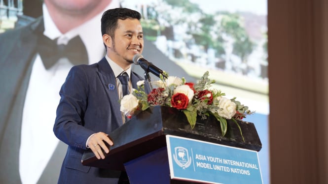 sukses-gelar-ayimun-17th-di-bangkok-muhammad-fahrizal-ajak-generasi-muda-bekali-diri-dengan-life-skills_e7f66a3.jpg