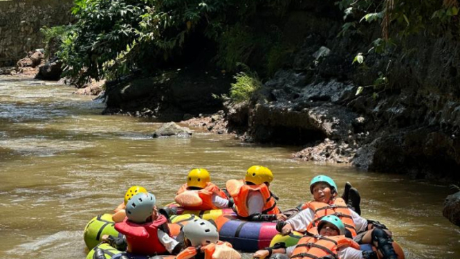 tempat-outbond-seru-sambil-bermain-dengan-satwa-di-bogor-ada-promo-menarik-buat-ktp-jakarta_2cf54b8.jpg