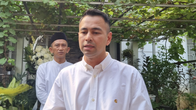 terharu-dibantu-raffi-ahmad-sampai-punya-rumah-makan-di-solo-nunung-teman-sejati_139907c.jpg