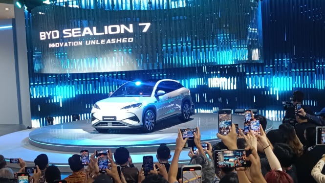terpopuler-kelebihan-byd-sealion-7-biang-kerok-lesunya-penjualan-mobil_e217503.jpg