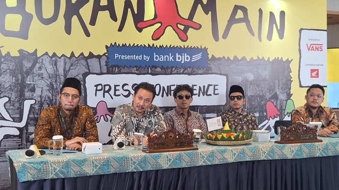 vincent-dan-desta-hadirkan-bukan-main-perpaduan-skateboard-musik-dan-seni_55c6f9f.jpg
