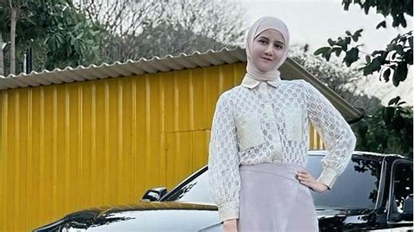 tren-fashion-showbiz-terbaru-yang-jadi-panutan-fans_a5276ea64.jpg